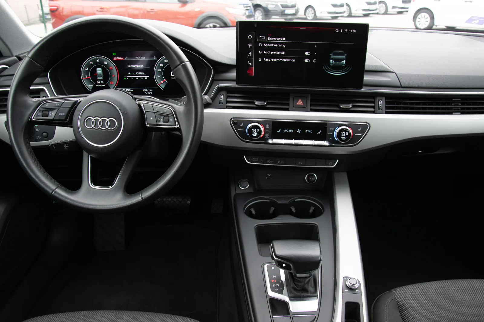 Audi A4 35 TFSI 2.0 fotografija 28