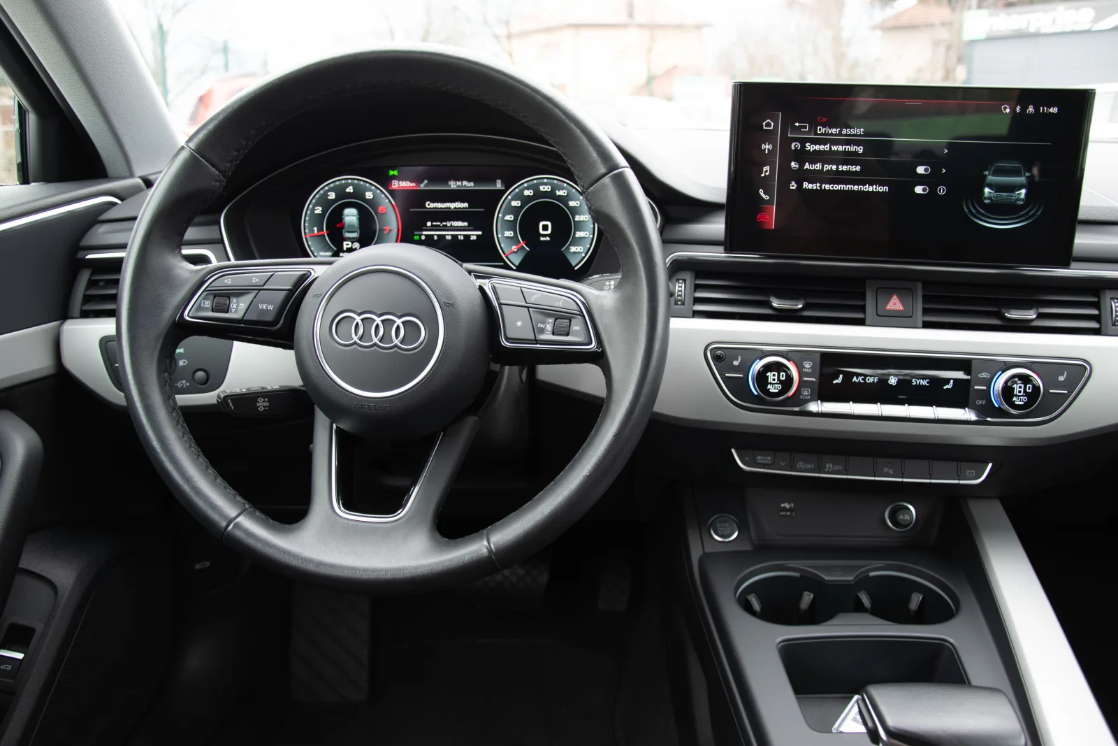 Audi A4 35 TFSI 2.0 fotografija 31