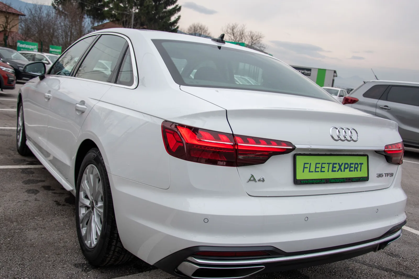 Audi A4 35 TFSI 2.0 fotografija 32