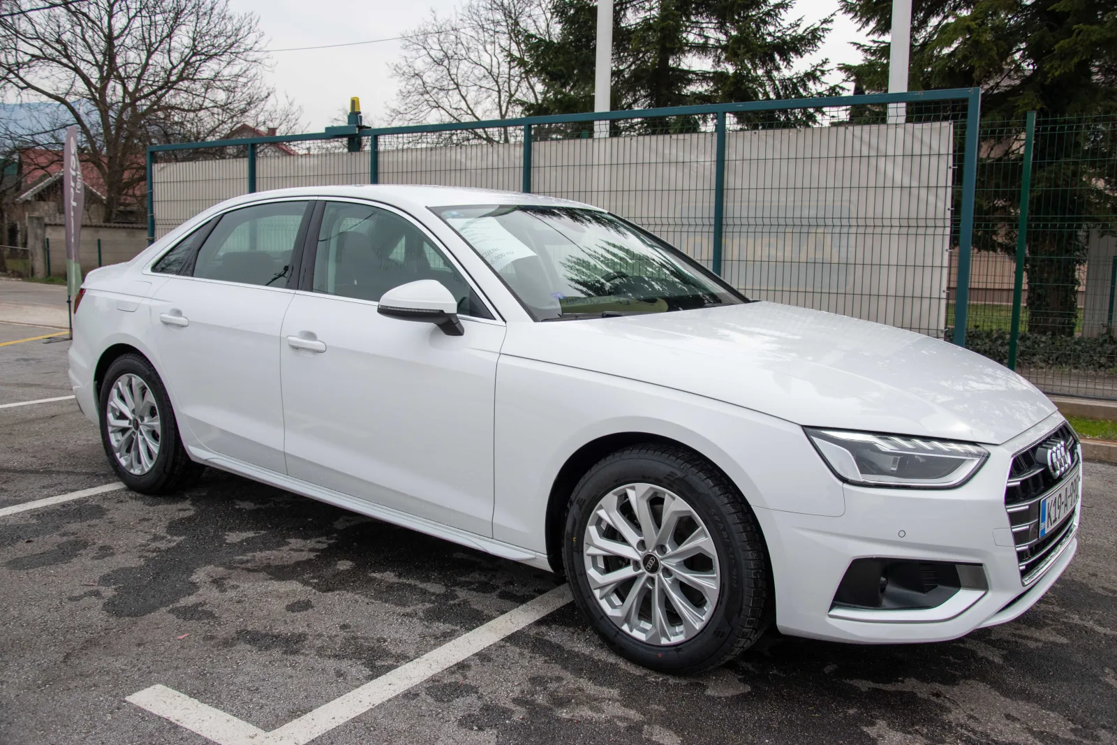 Audi A4 35 TFSI 2.0 fotografija 35