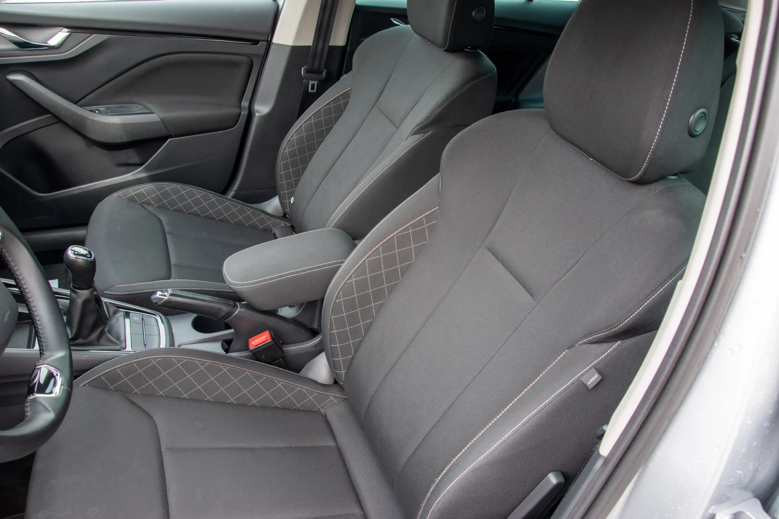 Škoda Scala 1.0 TSI 2022 fotografija 2