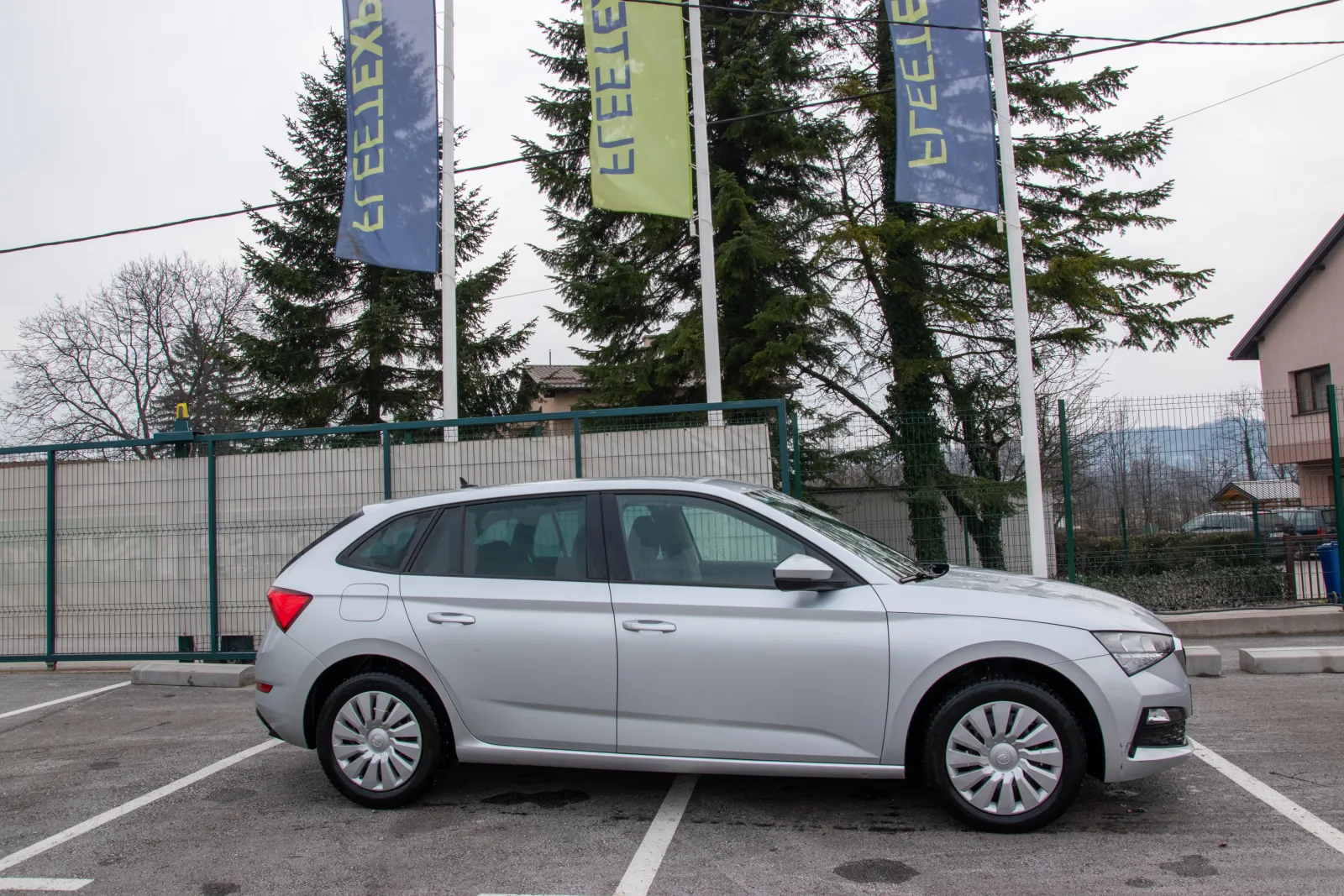 Škoda Scala 1.0 TSI 2022 fotografija 17