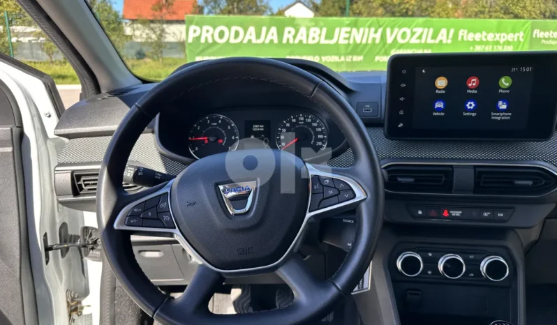 
								Dacia Logan 1.0 TCe 2022 6MT full									