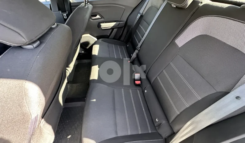 
								Dacia Logan 1.0 TCe 2022 6MT full									