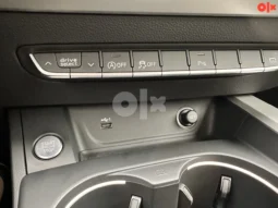 
										Audi A4 2022 35 TFSI VIRTUAL full									