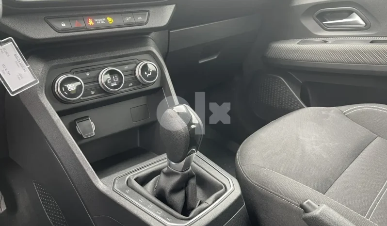 
								Dacia Logan 1.0 67kW 2022 full									