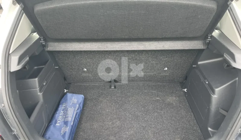 
								Škoda Fabia 1.0 2021 full									