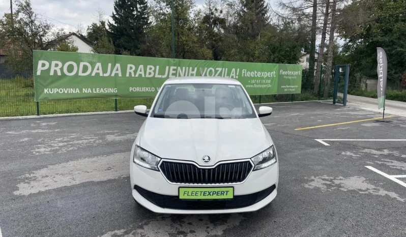 
								Škoda Fabia 1.0 2021 full									
