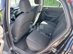 
										Volkswagen T-Cross 2021 / AT / virtual kokpit full									